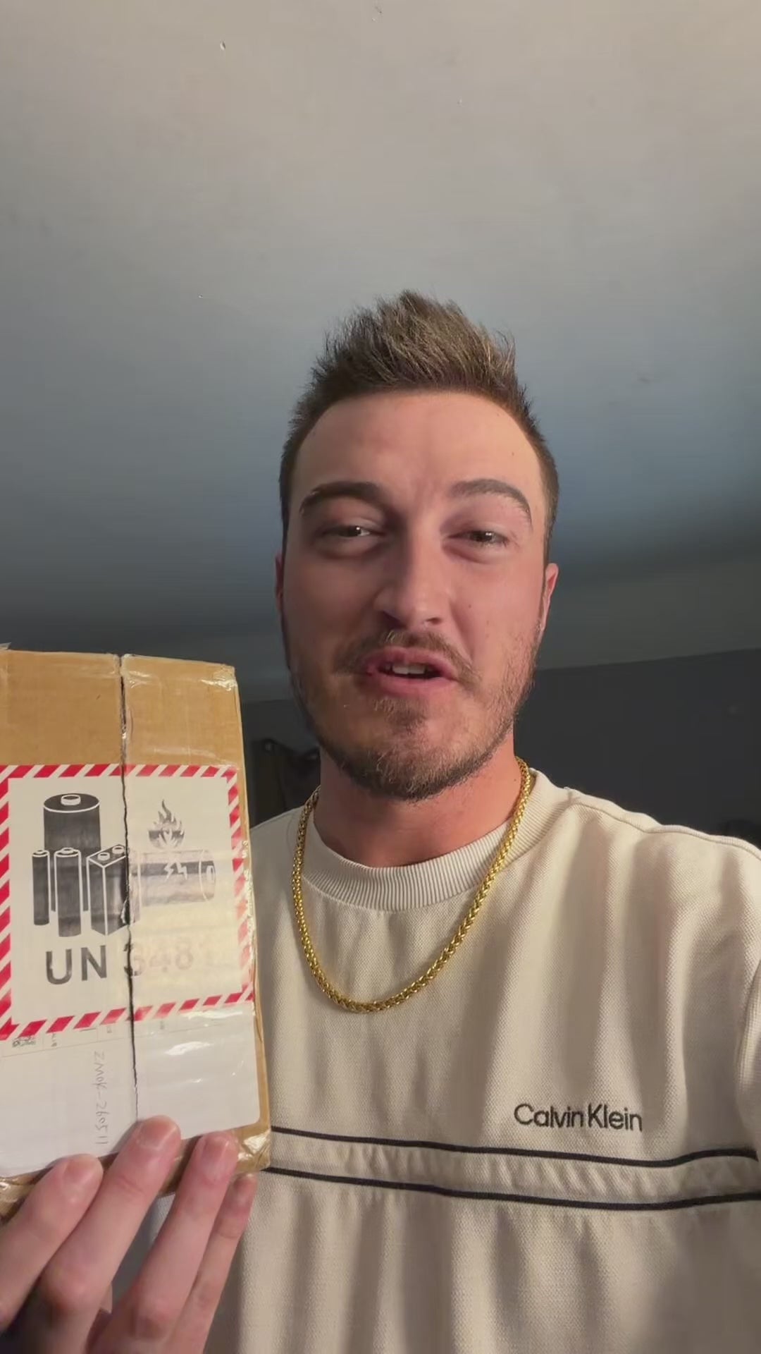 Elevated Gaming Retro Handheld unboxing video
